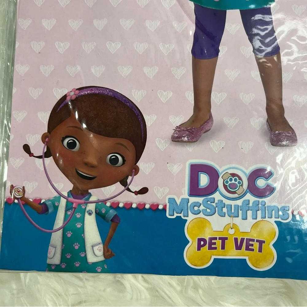 Disney Doc McStuffins Pet Vet costume NEW Halloween costume M 7-8 dress up